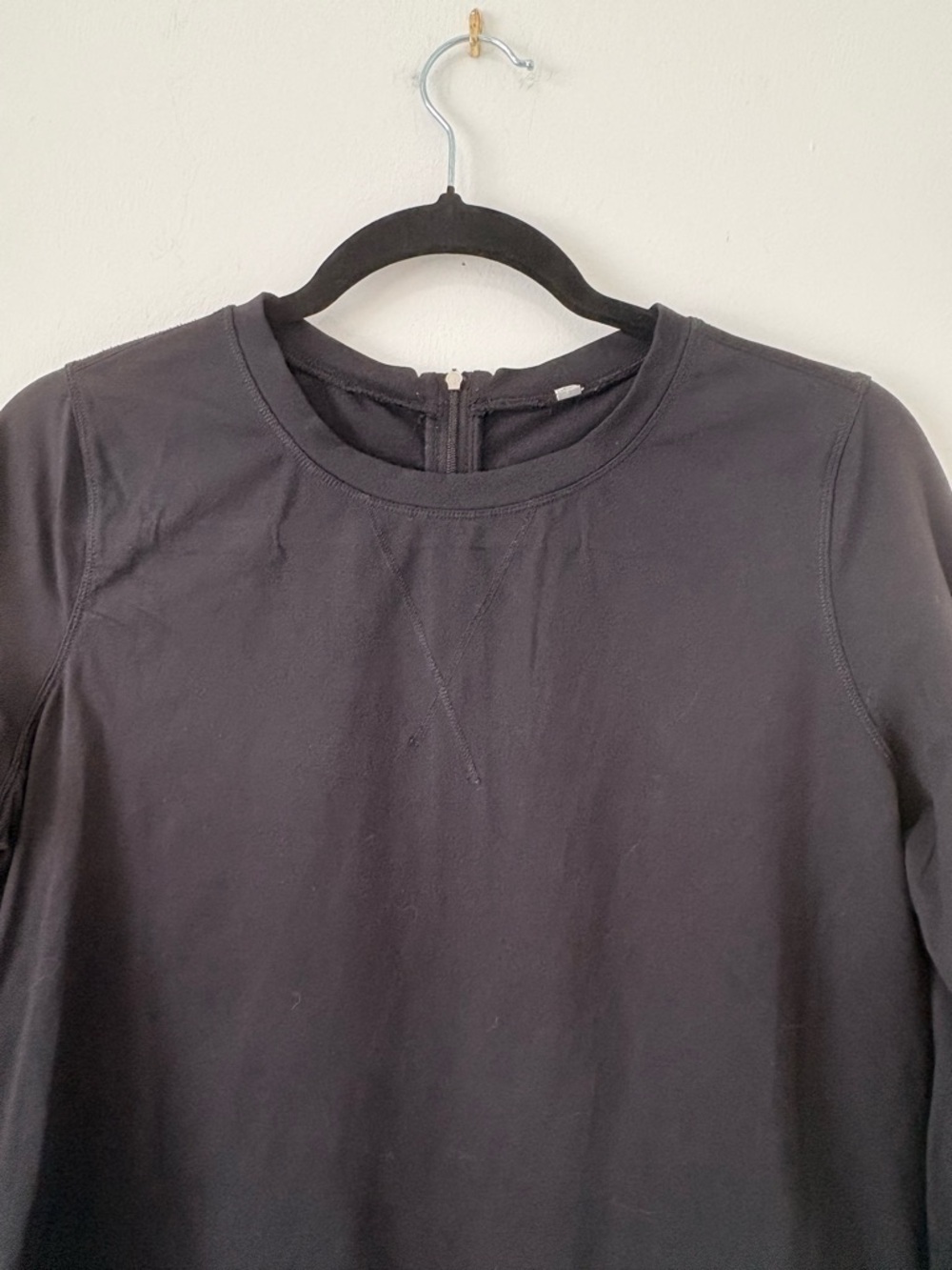 Lululemon Run Warm Up Crew Sz 8 Black EUC - Picture 2 of 9